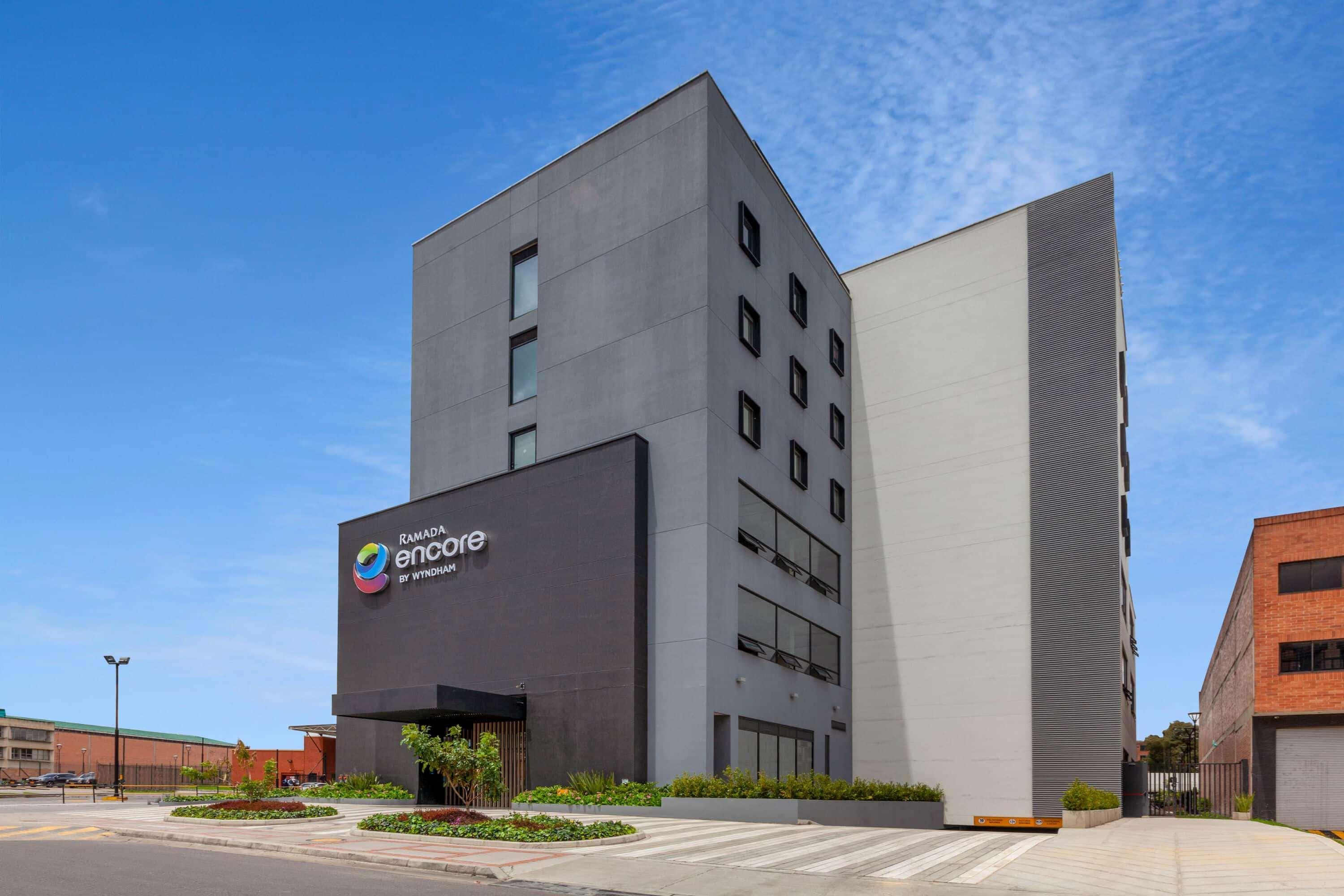 Ramada Encore by Wyndham Bogota Zona Franca Exterior foto